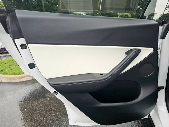 Used 2021 Tesla Model Y Long Range AWD/4WD image 28