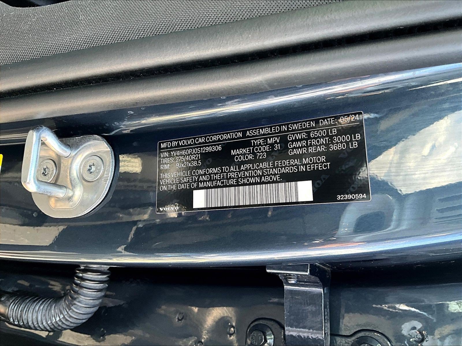 Used 2025 Volvo XC90 T8 Core w/ Protection Package Premier AWD/4WD image 19