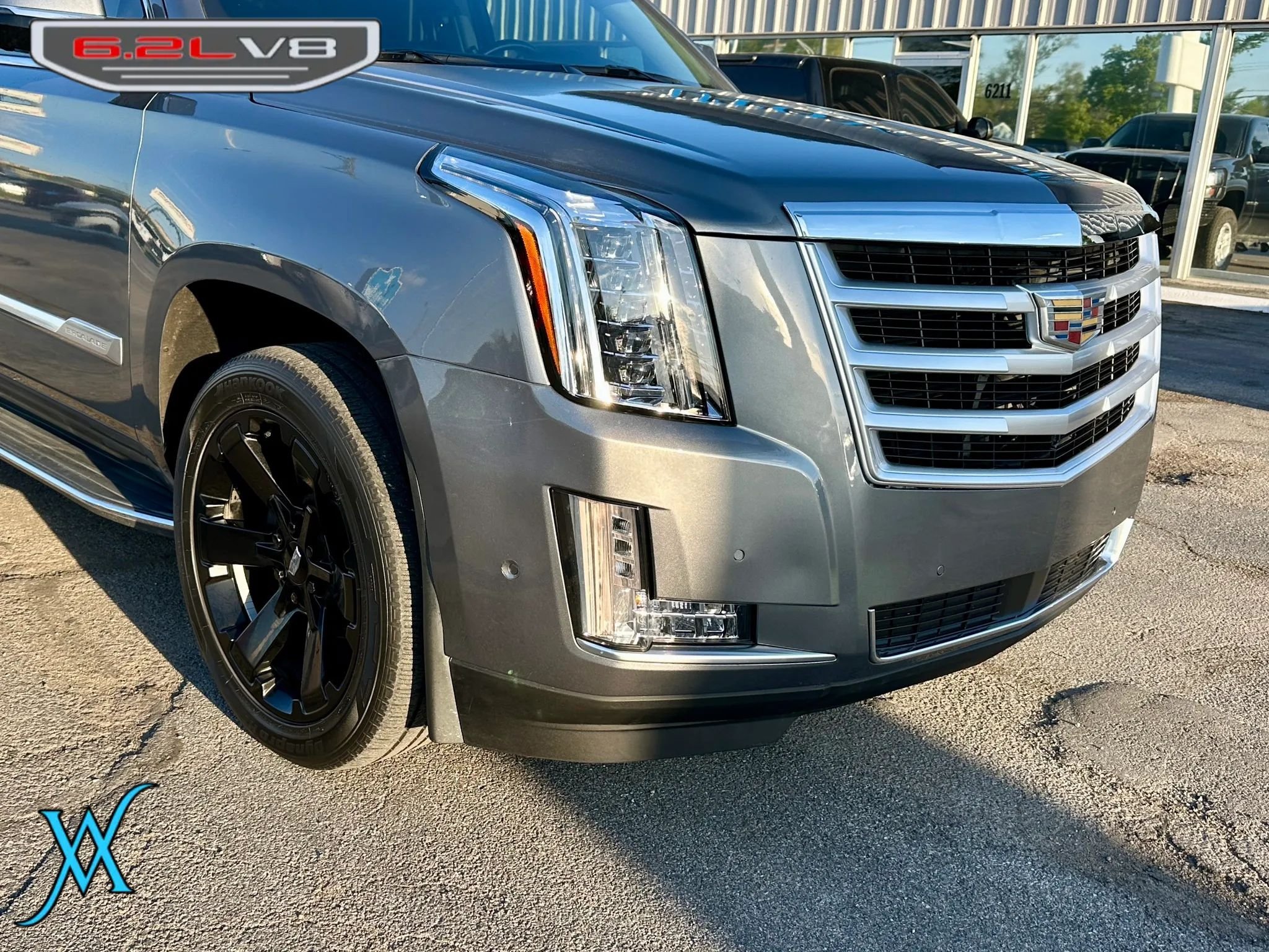 Used 2020 Cadillac Escalade Luxury AWD/4WD image 10