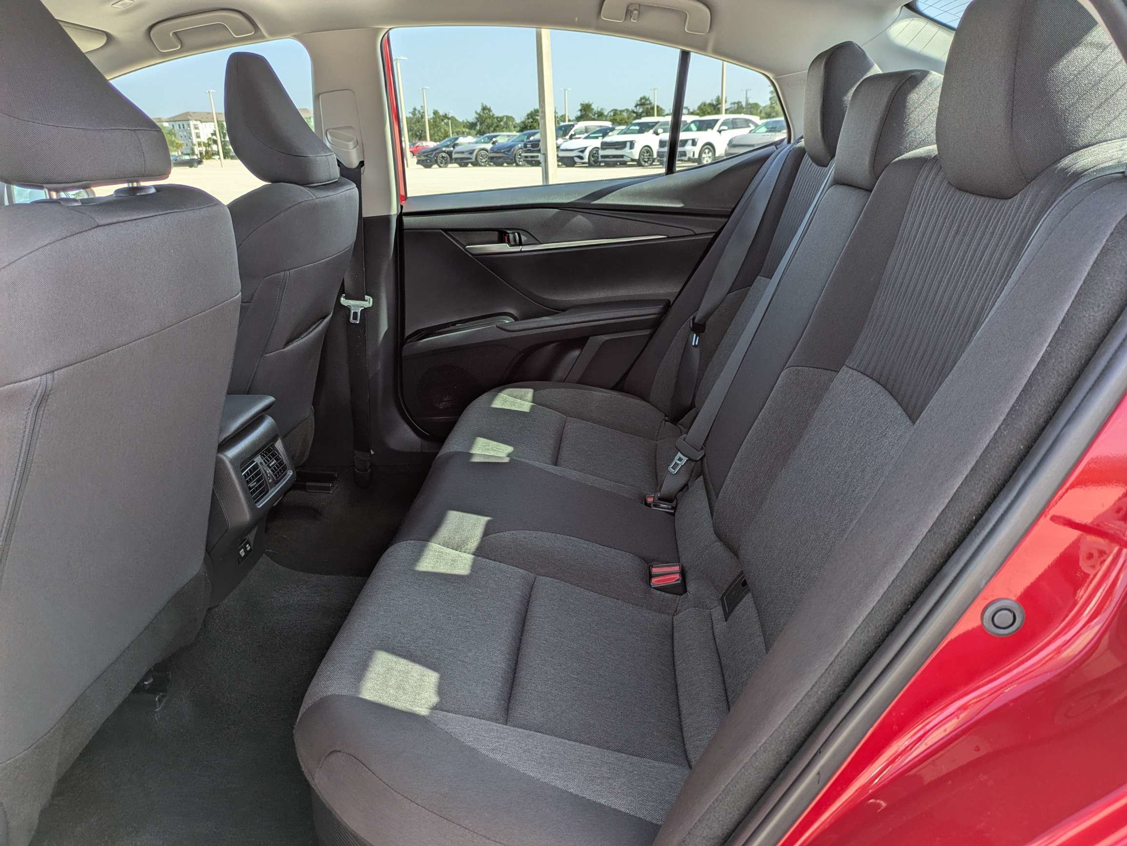 Used 2025 Toyota Camry LE FWD image 14