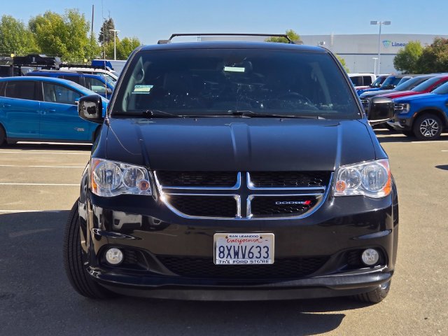 Used 2020 Dodge Grand Caravan SXT FWD image 2