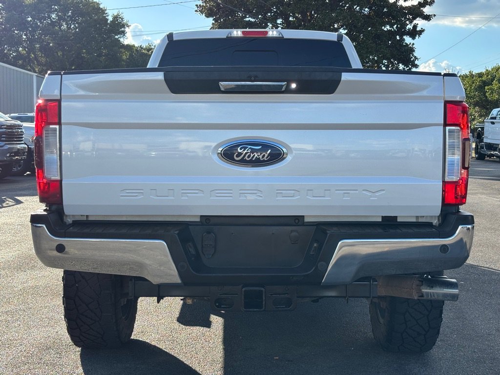 Used 2017 Ford F250 Lariat image 4