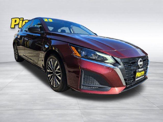 Used 2025 Nissan Altima 2.5 SV FWD image 6