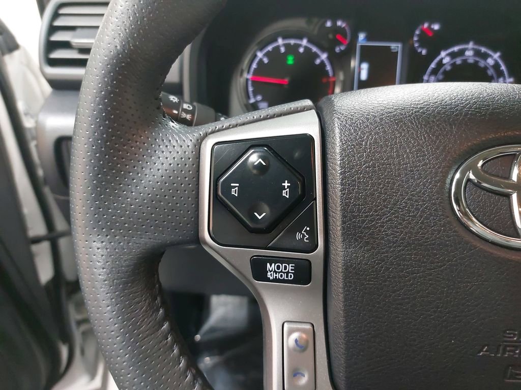 Used 2021 Toyota 4Runner SR5 Premium image 18