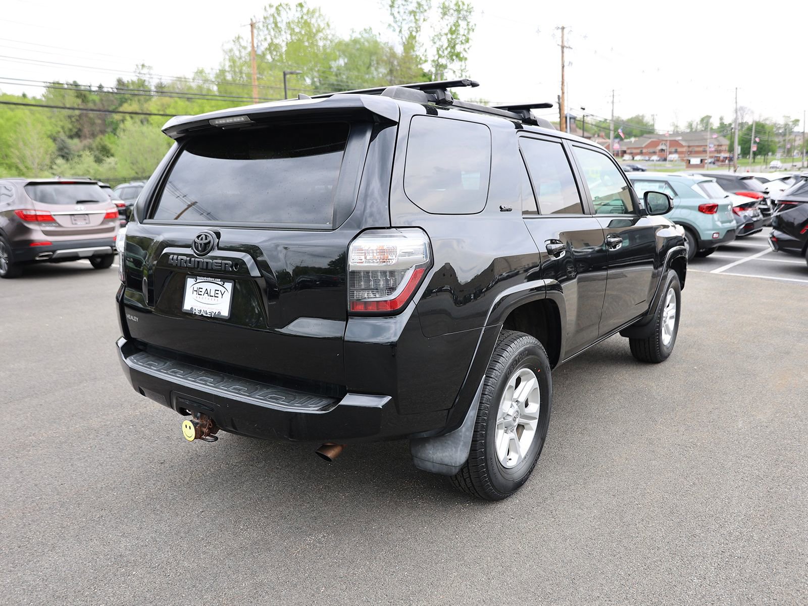 Used 2016 Toyota 4Runner SR5 AWD/4WD image 7