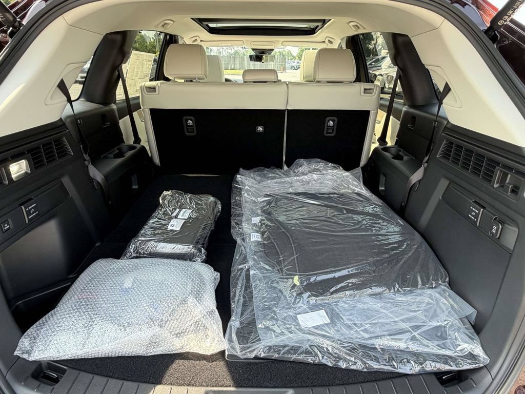 New 2026 MAZDA CX-90 Plug-In Hybrid w/ Premium Plus AWD/4WD image 29