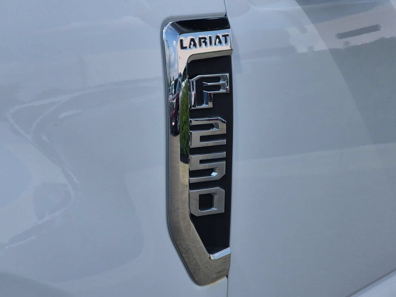 Used 2019 Ford F250 Lariat w/ Lariat Value Package AWD/4WD image 13