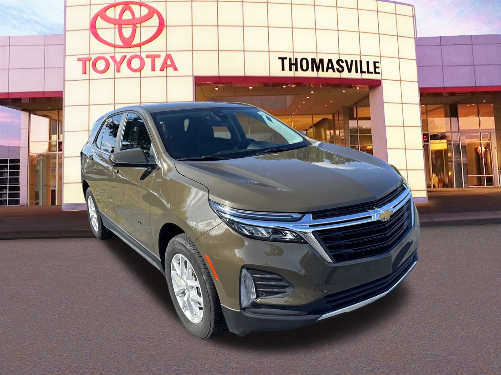 Used 2024 Chevrolet Equinox LT image 3