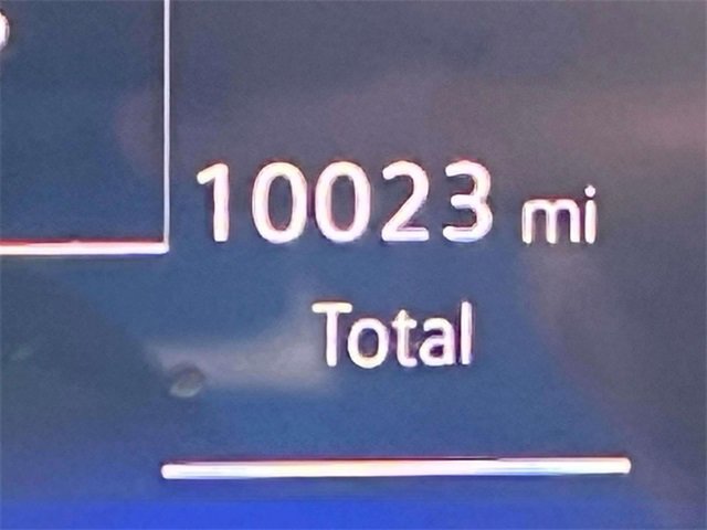 Used 2025 Volkswagen Taos SE image 27