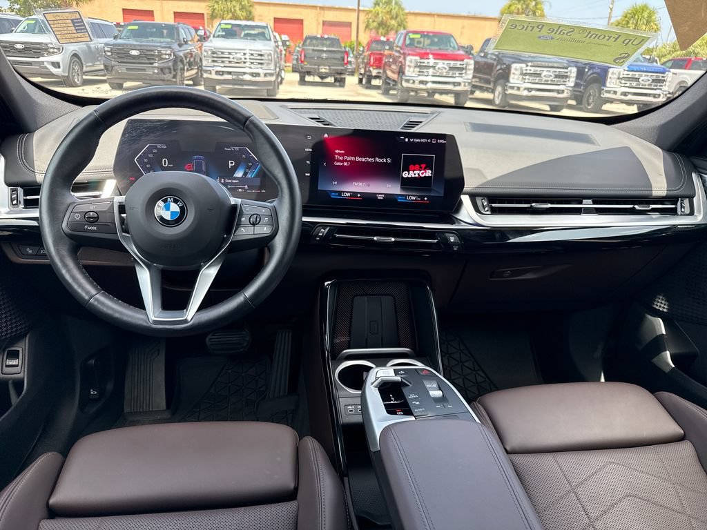 Used 2023 BMW X1 xDrive28i w/ Premium Package AWD/4WD image 5