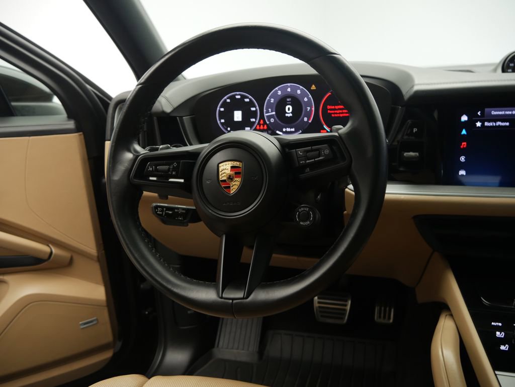 Certified 2024 Porsche Cayenne S AWD/4WD image 26