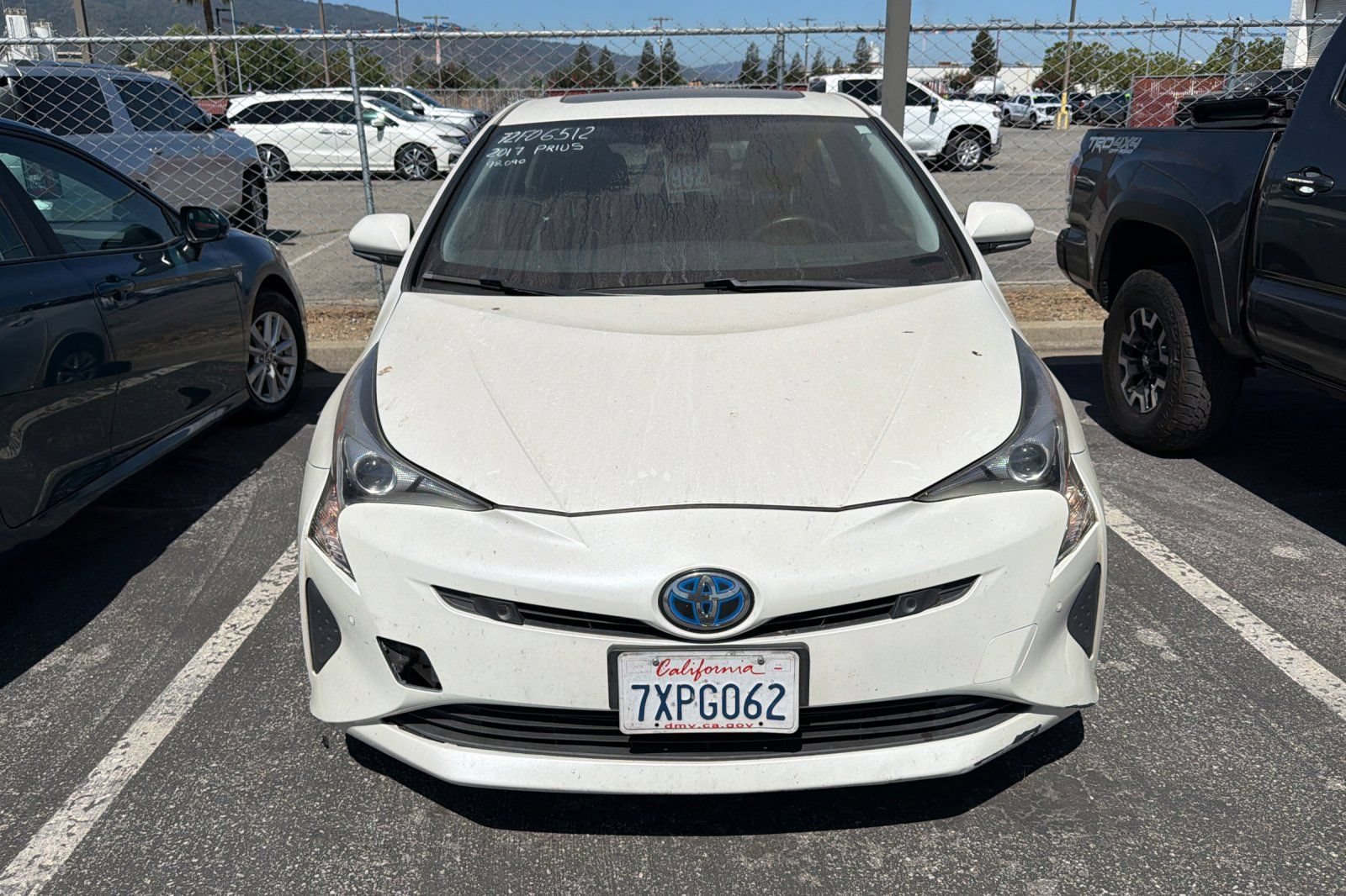 Used 2017 Toyota Prius Four w/ Premium Convenience Package FWD image 3