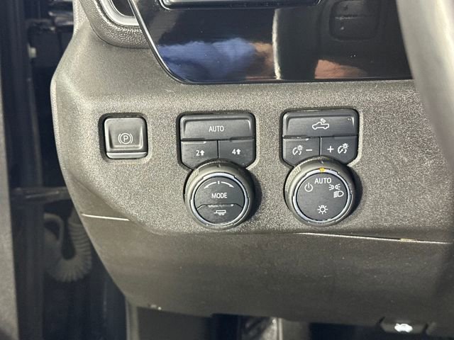 Used 2022 Chevrolet Silverado 1500 LT image 19