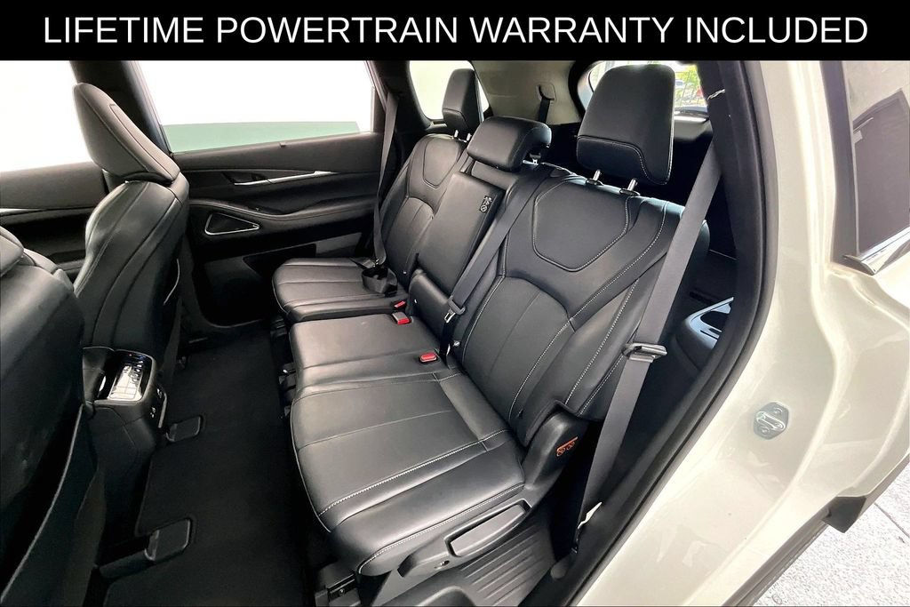 Used 2023 INFINITI QX60 Sensory w/ Vision Package AWD/4WD image 32