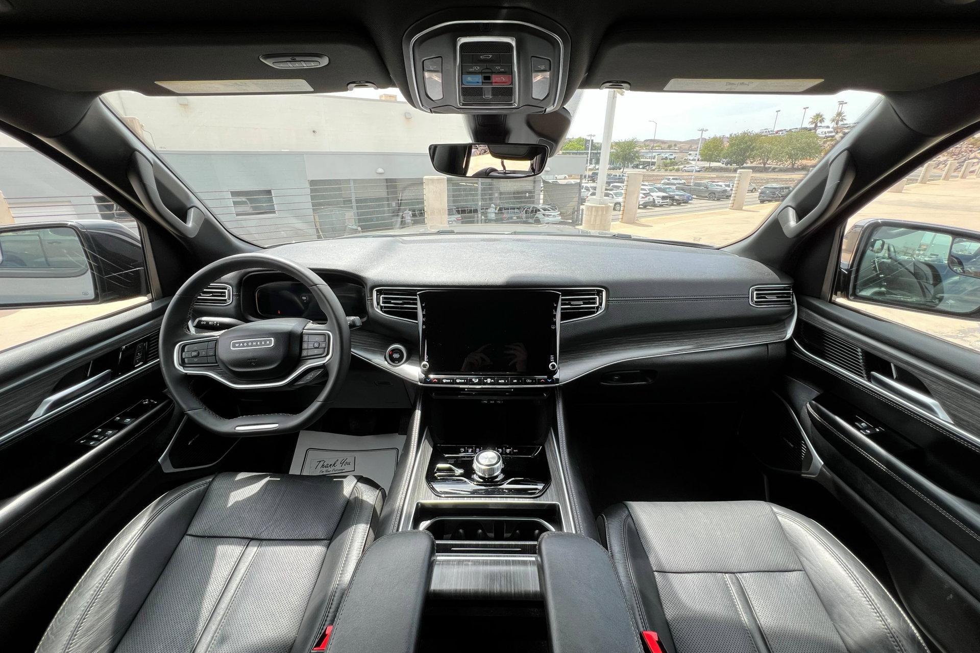 Used 2023 Jeep Wagoneer L Series II image 9