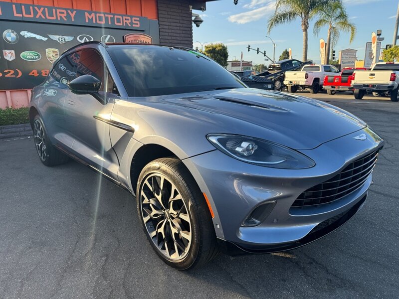 Used 2022 Aston Martin DBX AWD/4WD image 16