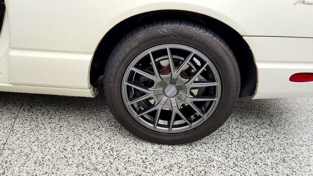 Used 2002 Ford Thunderbird RWD image 9