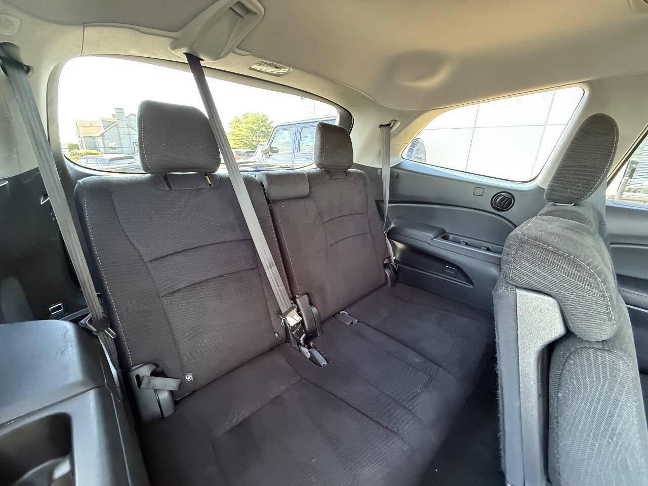 Used 2018 Honda Pilot LX image 15