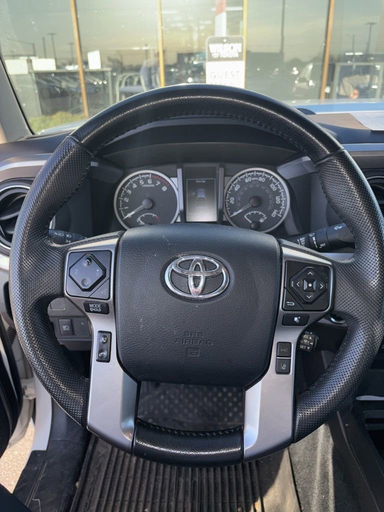 Used 2023 Toyota Tacoma SR5 w/ Technology Package AWD/4WD image 8