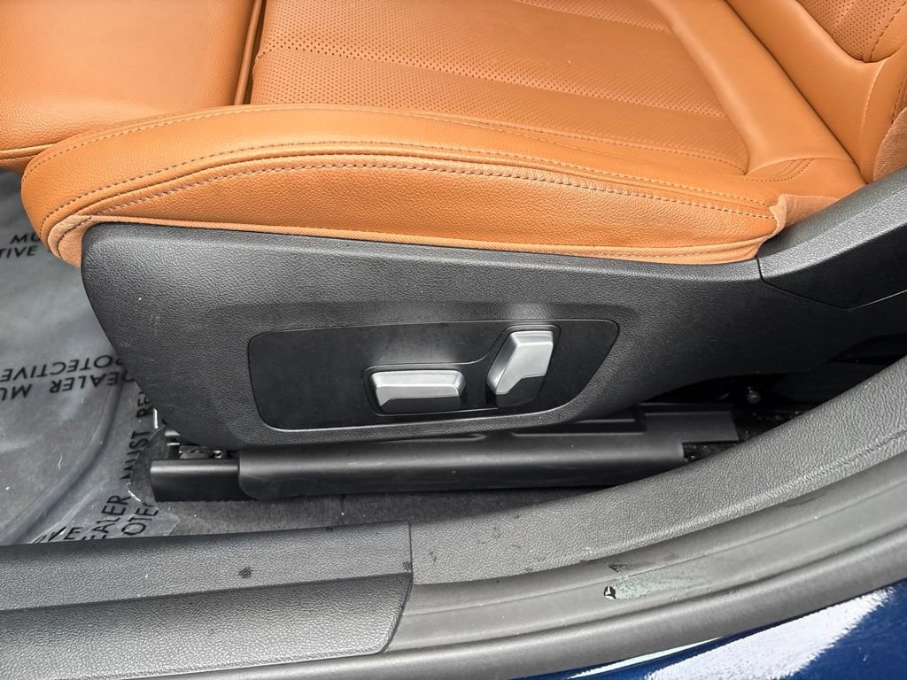 Used 2022 BMW i4 eDrive40 w/ M Sport Package RWD image 16