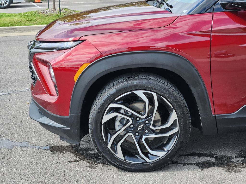 Used 2025 Chevrolet TrailBlazer RS w/ Convenience Package FWD image 5
