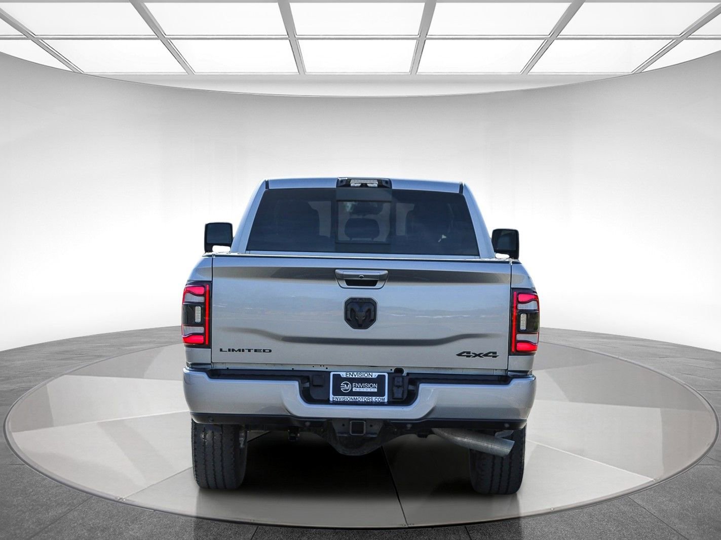 Used 2024 RAM 3500 Limited image 3