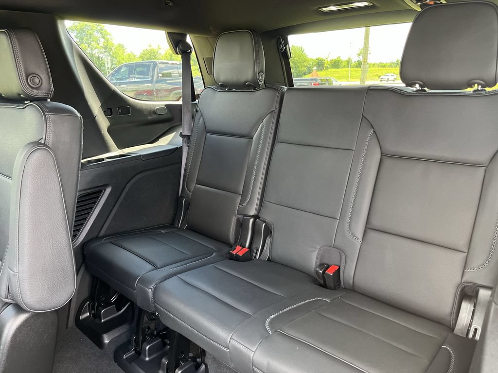 Used 2021 GMC Yukon Denali w/ Denali Premium Package AWD/4WD image 30