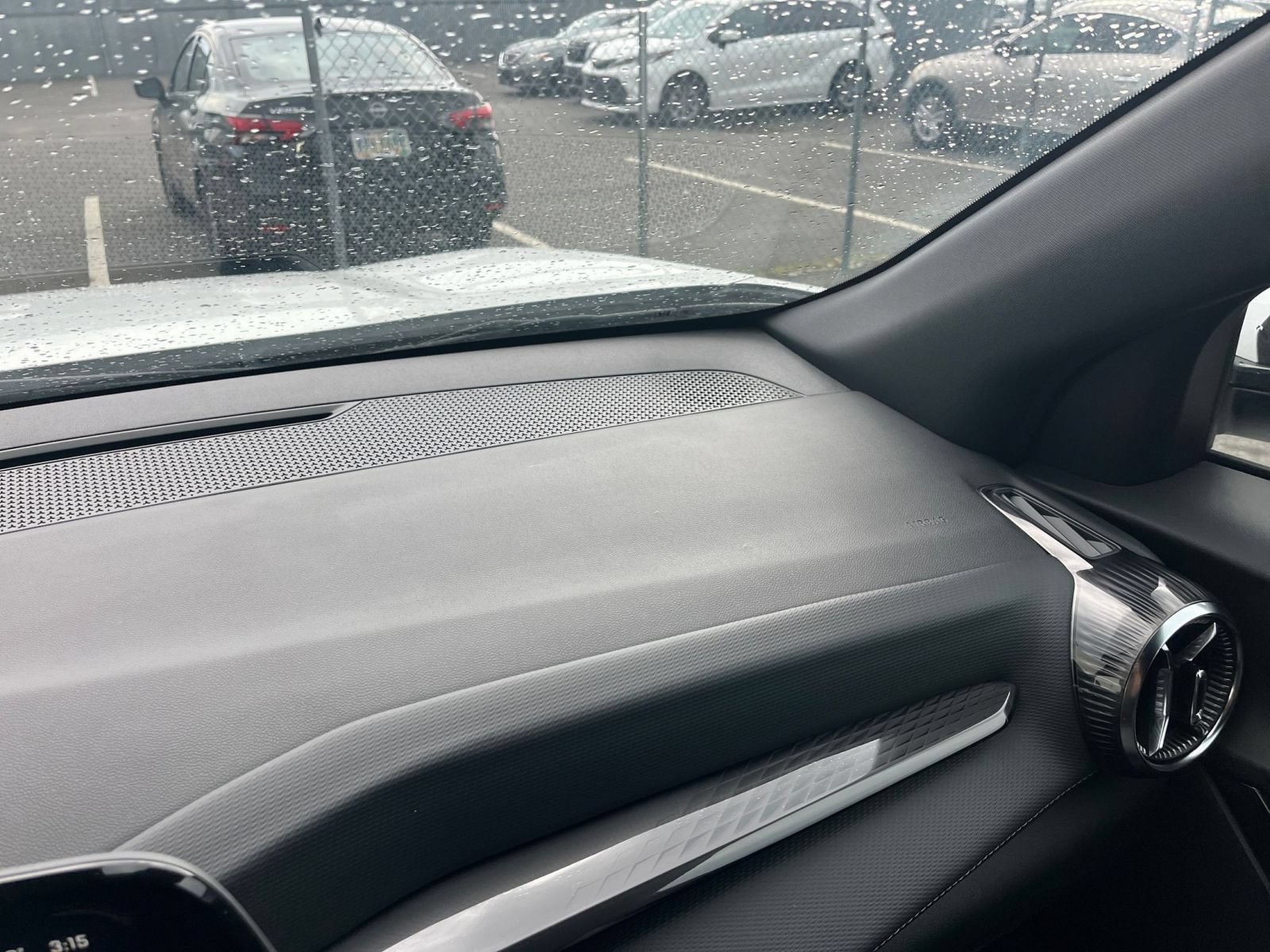 Used 2025 Chevrolet Equinox LT FWD image 35