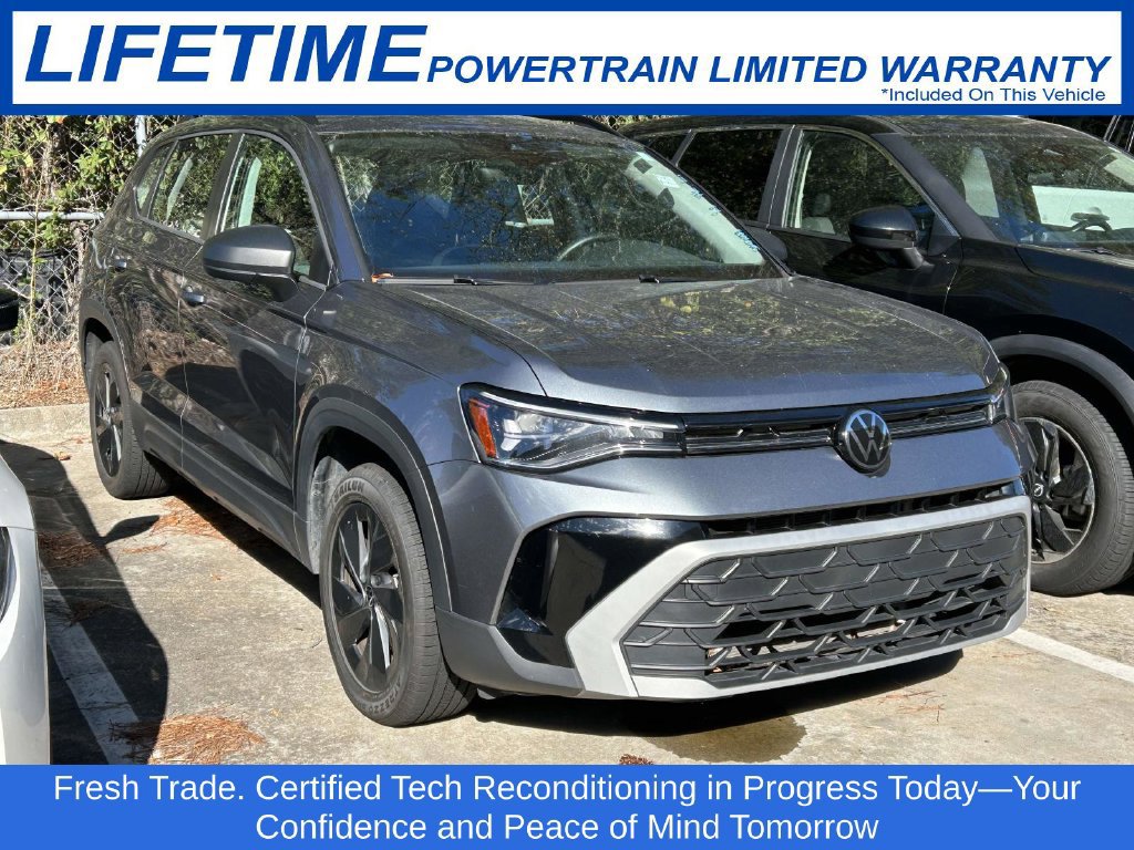 Used 2025 Volkswagen Taos S FWD image 1