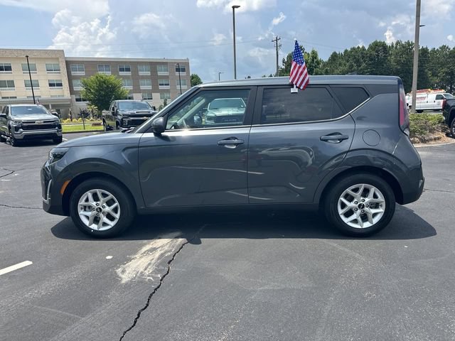 Used 2025 Kia Soul LX w/ LX Technology Package FWD image 7