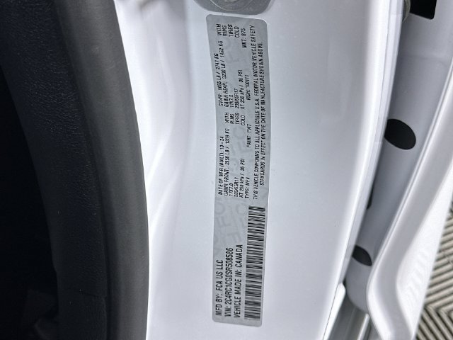 Used 2025 Chrysler Voyager LX FWD image 35