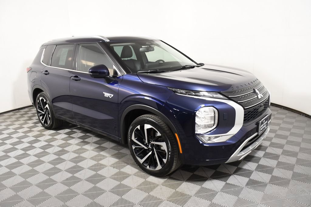 Used 2023 Mitsubishi Outlander SEL image 8