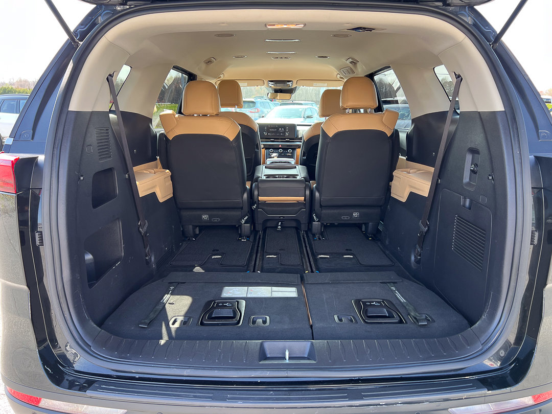 Used 2024 Kia Carnival LX image 5