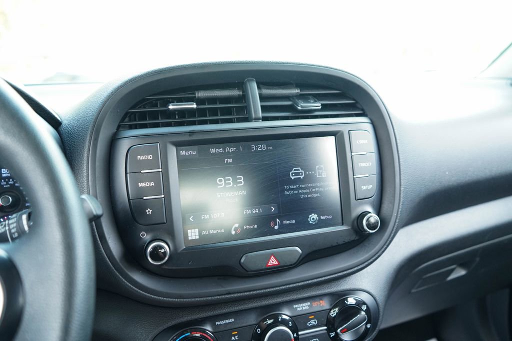 Used 2022 Kia Soul LX w/ Technology Package image 19