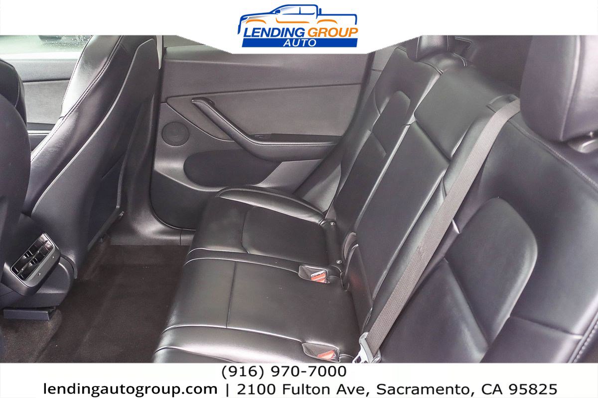 Used 2021 Tesla Model Y Long Range image 17