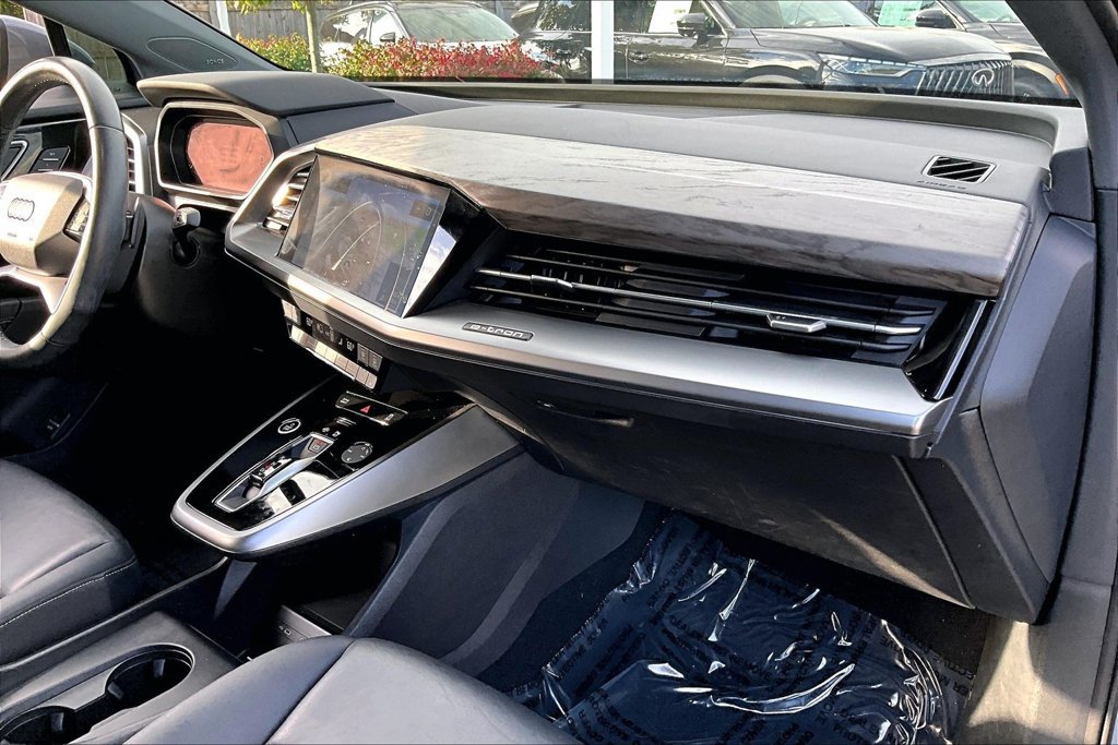 Used 2024 Audi Q4 e-tron Premium Plus AWD/4WD image 25