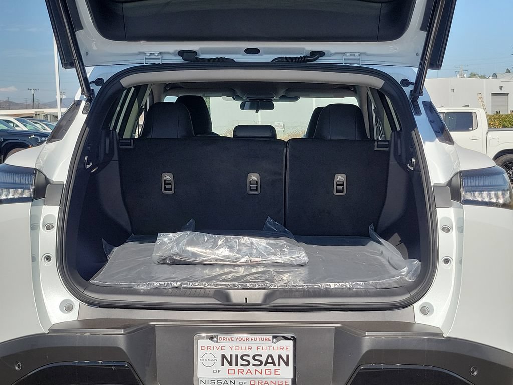 New 2026 Nissan Murano SV AWD/4WD image 16