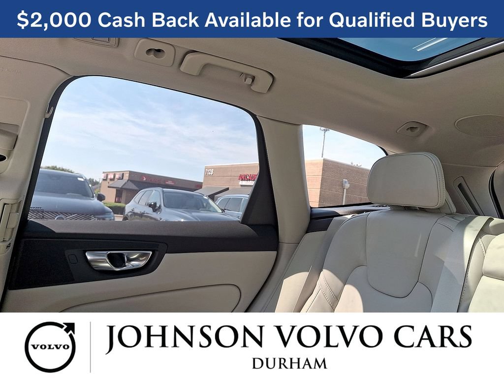 New 2026 Volvo XC60 B5 Ultra w/ Climate Package AWD/4WD image 12