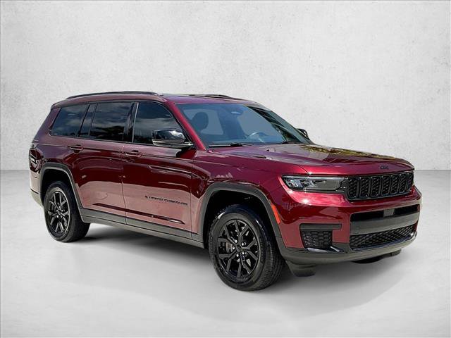 Used 2025 Jeep Grand Cherokee L Altitude RWD image 11