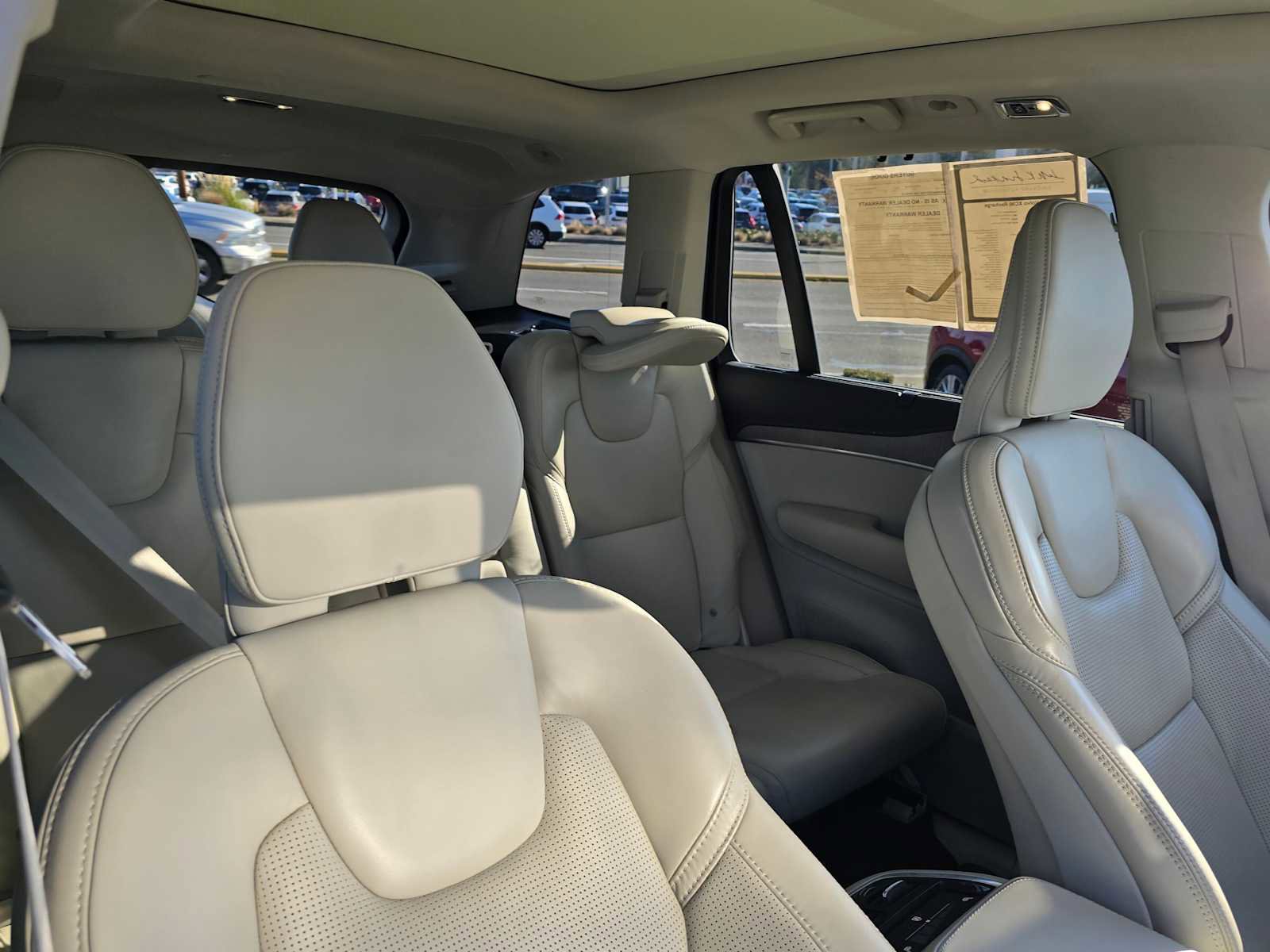 Used 2022 Volvo XC90 T8 Inscription w/ Advanced Package image 10