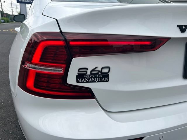 Certified 2024 Volvo S60 B5 Plus AWD/4WD image 10
