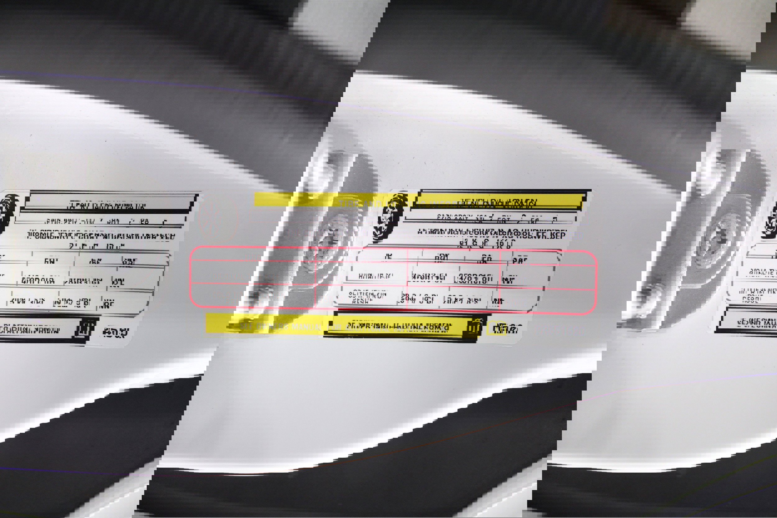 Used 2023 Chrysler Pacifica Limited image 37