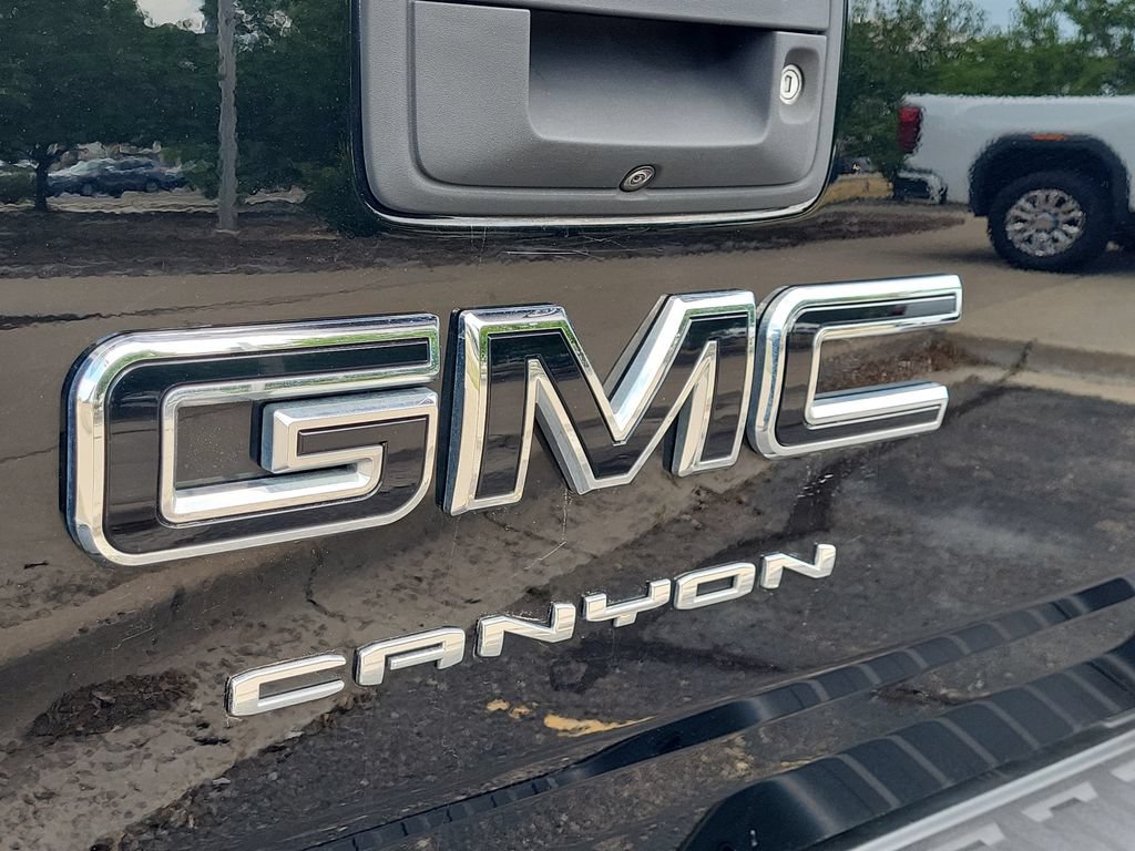 Used 2022 GMC Canyon Elevation w/ Elevation Premium Package AWD/4WD image 17