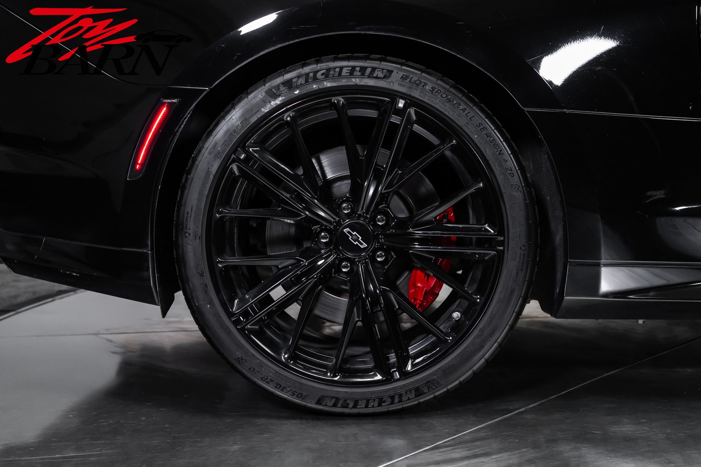 Used 2022 Chevrolet Camaro ZL1 RWD image 19