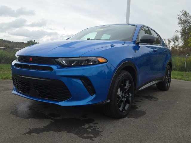 Used 2024 Dodge Hornet R/T w/ Tech Pack w/o Parking AWD/4WD image 2