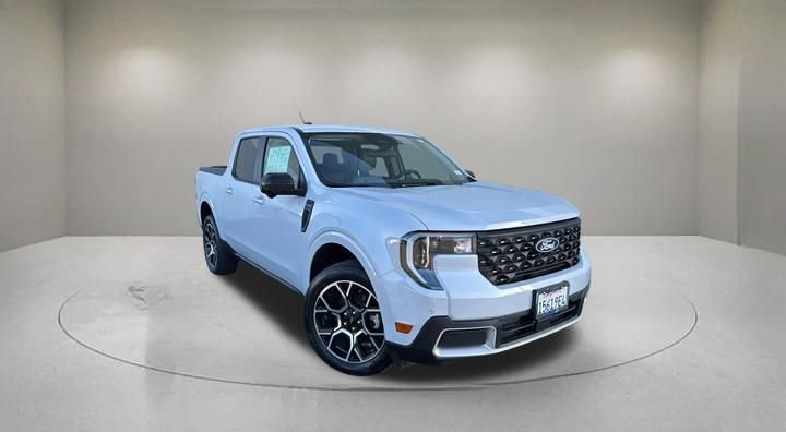 Certified 2025 Ford Maverick Lariat w/ 4K Tow Package AWD/4WD image 1