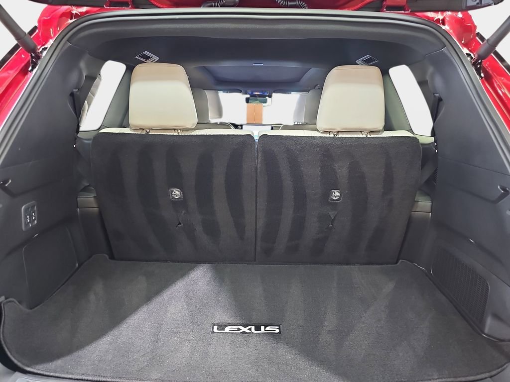 Used 2026 Lexus TX 550h AWD Plug-In Hybrid image 14