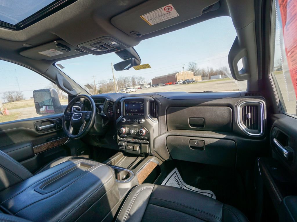 Used 2020 GMC Sierra 2500 Denali w/ Denali Ultimate Package image 16