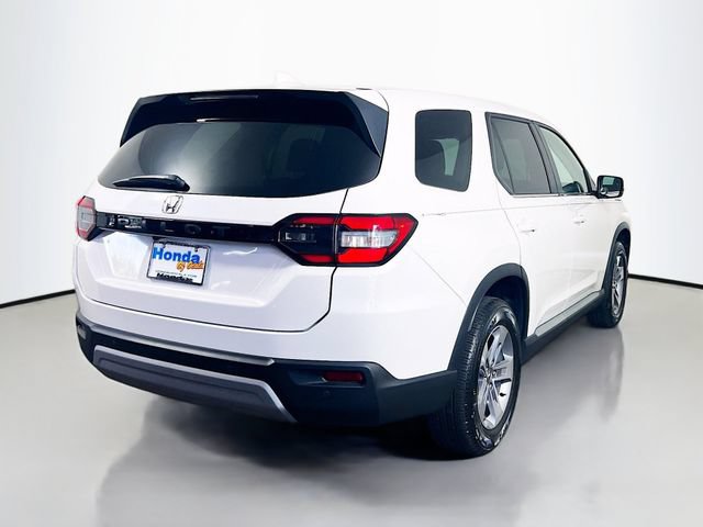 Used 2025 Honda Pilot EX-L image 8