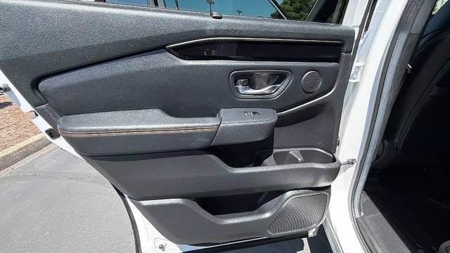 Used 2023 Honda Pilot TrailSport image 14